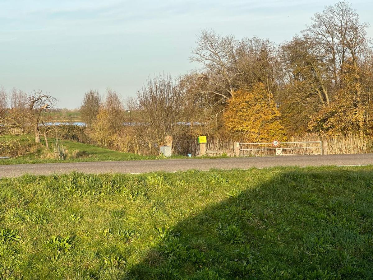 Het Spoel - The Black Barn Culemborg Buitenkant foto